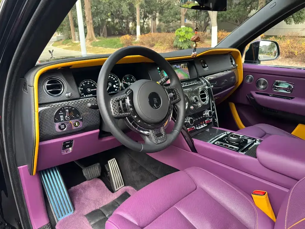 Rolls-Royce Cullinan 2023 из CN, фото 3