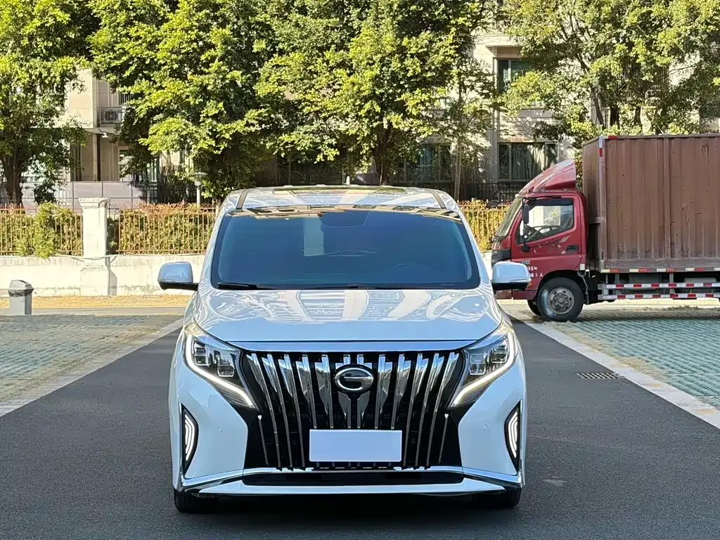 GAC Motor Trumpchi M8 — фото 10