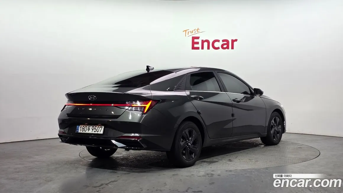 Hyundai AVANTE 2021 из KR, фото 2