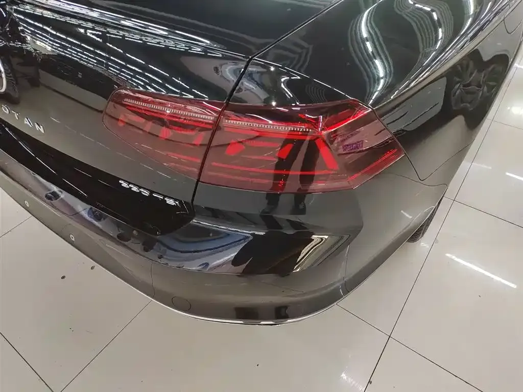 Volkswagen Magotan 2025 из CN, фото 4