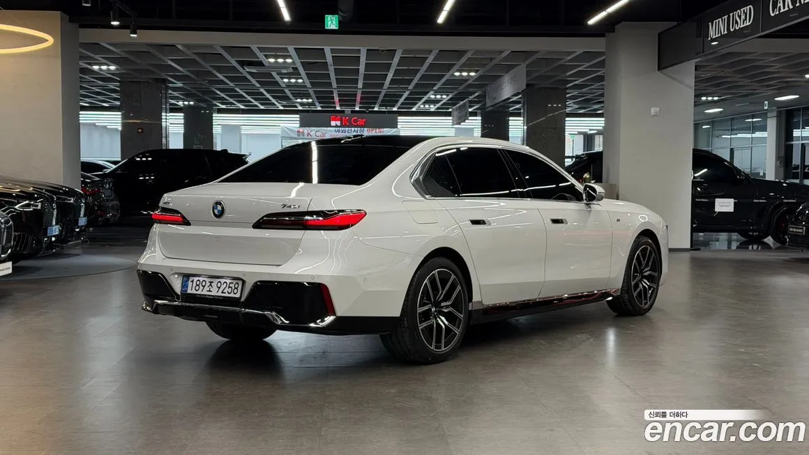 BMW 7-Series 2025 из KR, фото 2