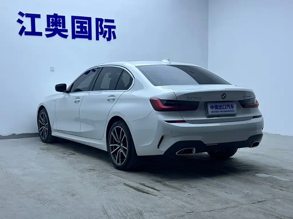 BMW 3 Series — фото 10