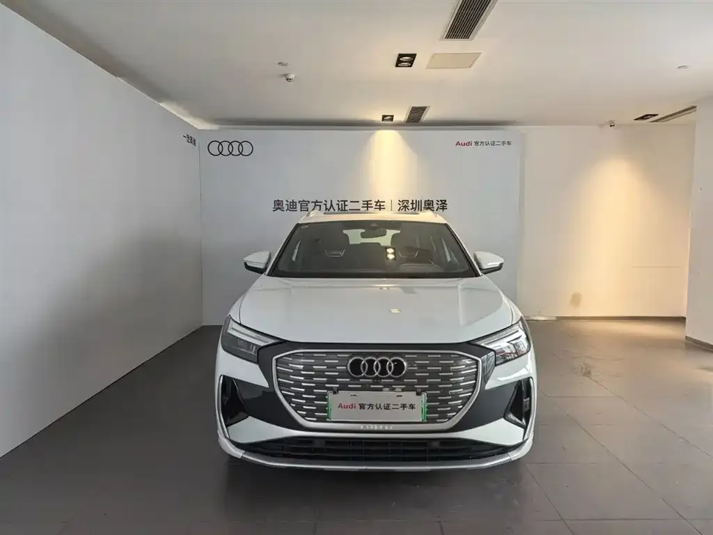 Audi Q4 e-tron — фото 10
