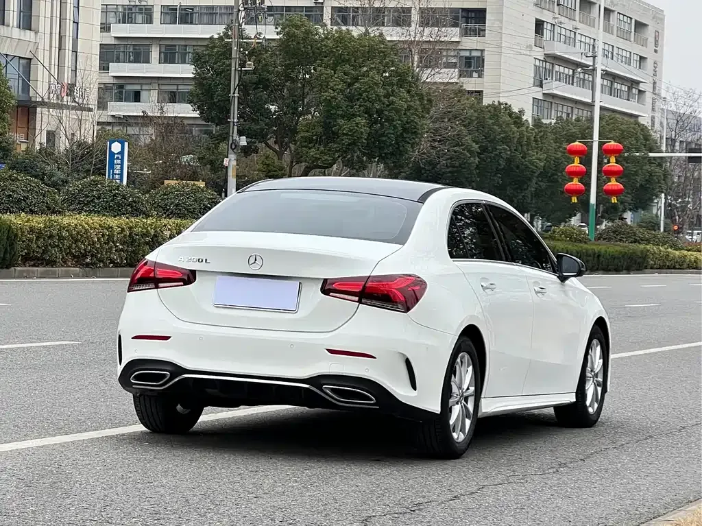 Mercedes-Benz A-Class — фото 9
