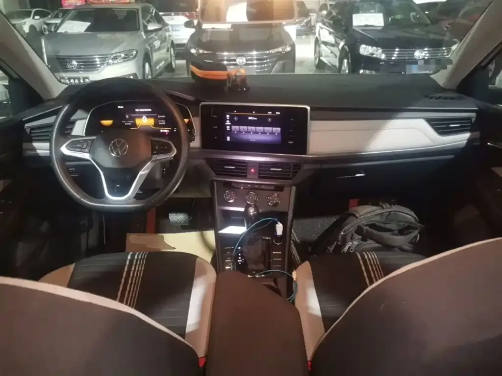 Volkswagen Bora 2024 из CN, фото 9