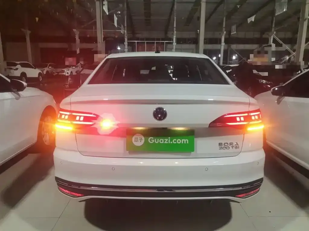 Volkswagen Bora 2024 из CN, фото 8
