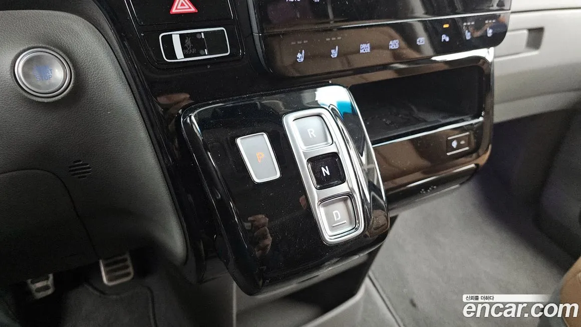 Hyundai Staria 2023 из KR, фото 2