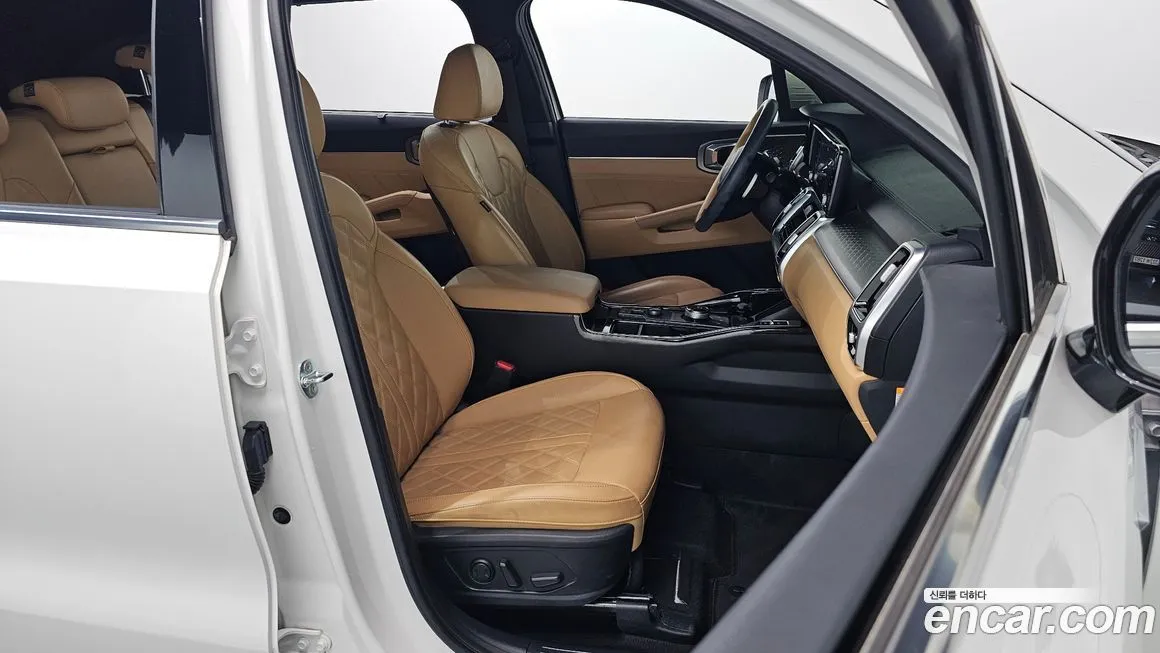 Kia Sorento — фото 7