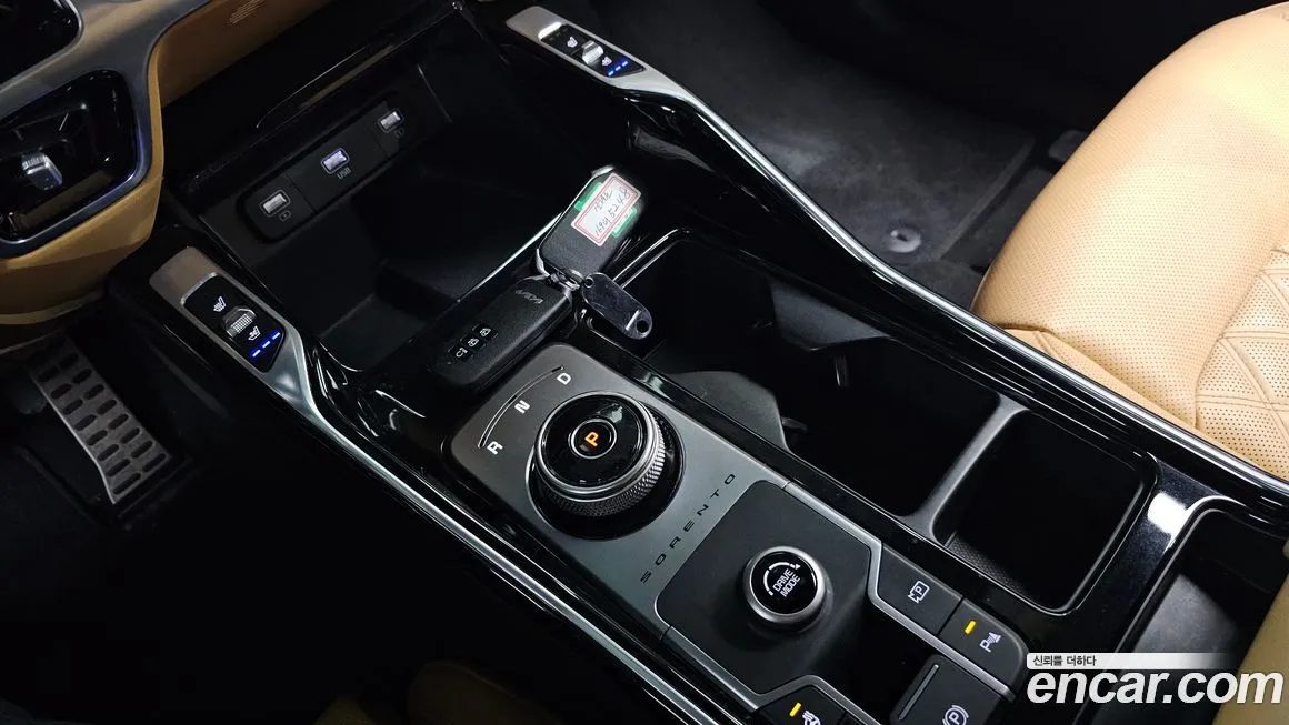 Kia Sorento — фото 8