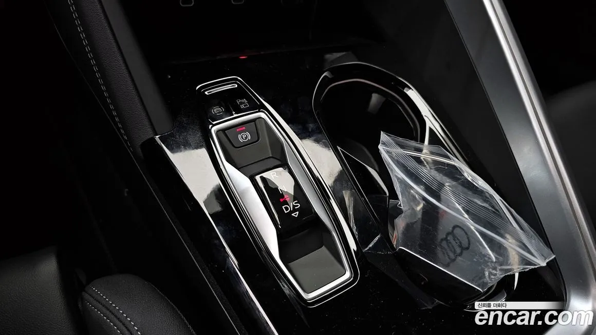 Audi Q5 2025 из KR, фото 5
