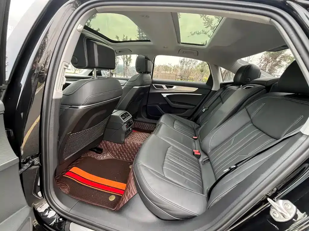 Audi A6L 2022 из CN, фото 2