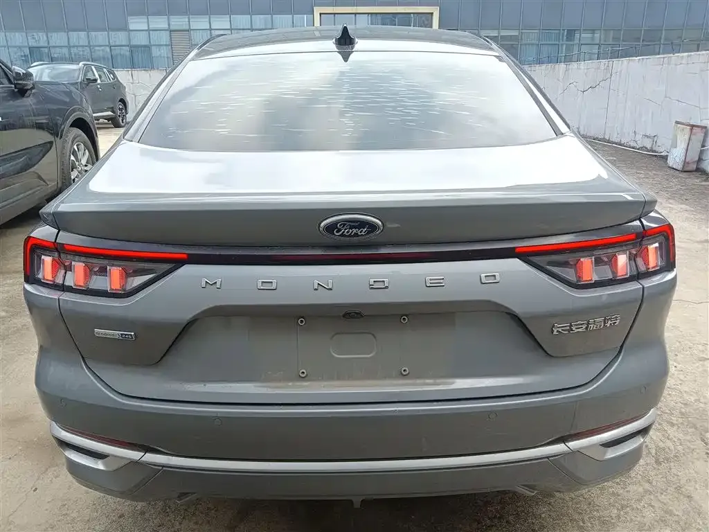 Ford Mondeo 2023 из CN, фото 6