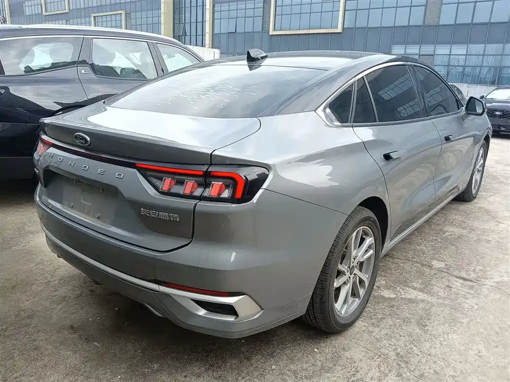 Ford Mondeo 2023 из CN, фото 9
