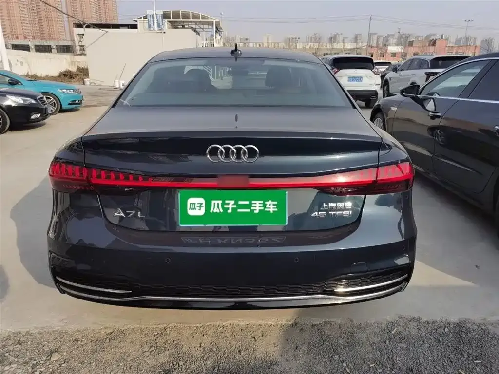 Audi A7L 2023 из CN, фото 10