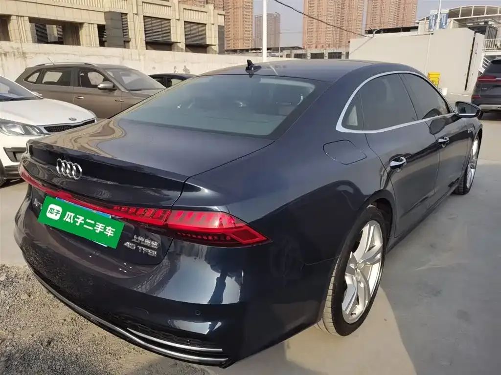 Audi A7L 2023 из CN, фото 8