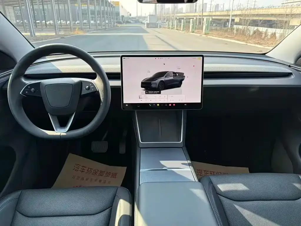 Tesla Model Y — фото 7
