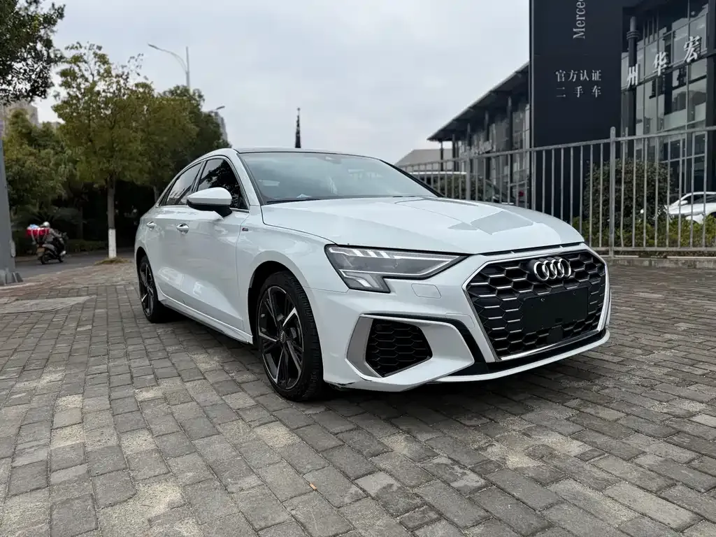 Audi A3 — фото 2