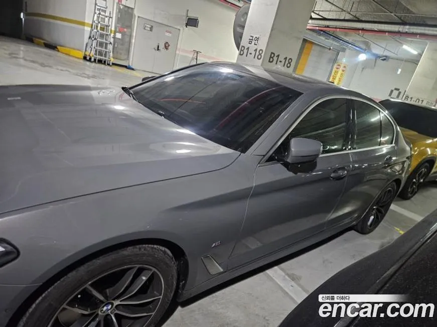 BMW 5-Series 2022 из KR, фото 2