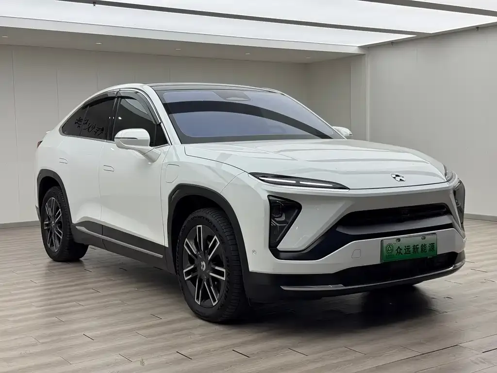 NIO EC6 — фото 8