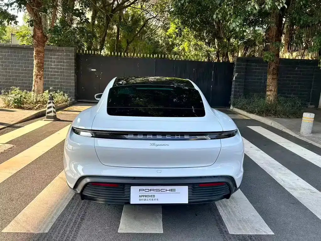 Porsche Taycan 2021 из CN, фото 8