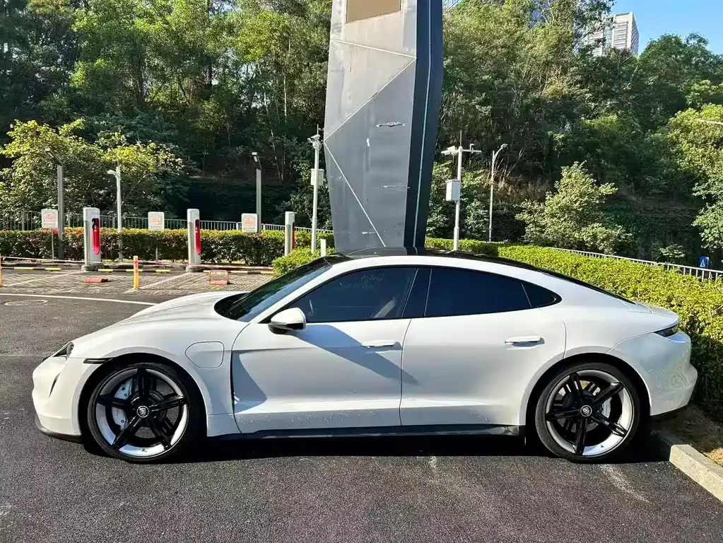 Porsche Taycan 2021 из CN, фото 4