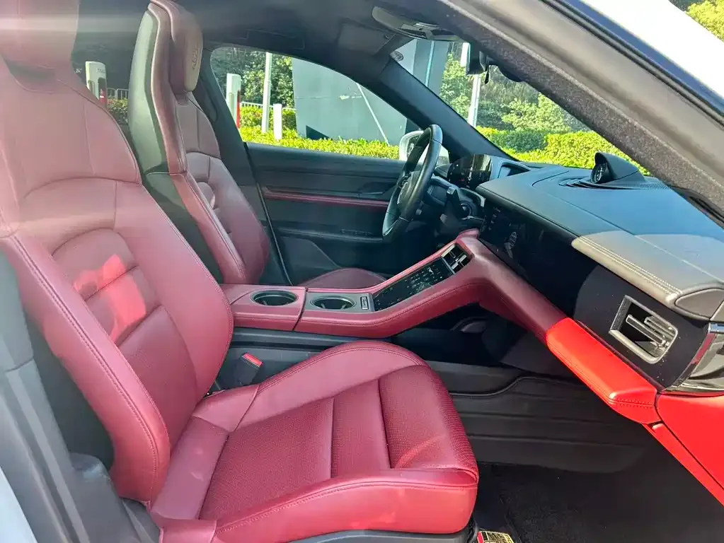 Porsche Taycan 2021 из CN, фото 5