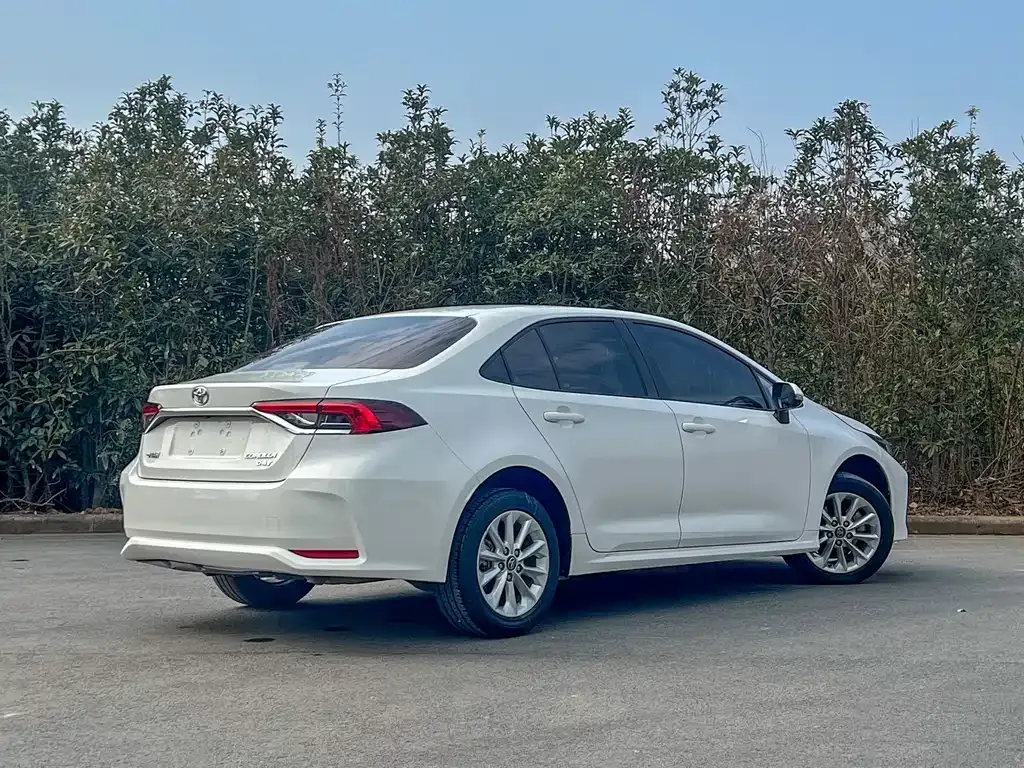 Toyota Corolla 2022 из CN, фото 3