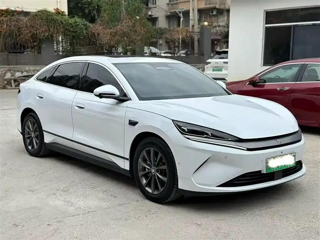 BYD Qin L — фото 7
