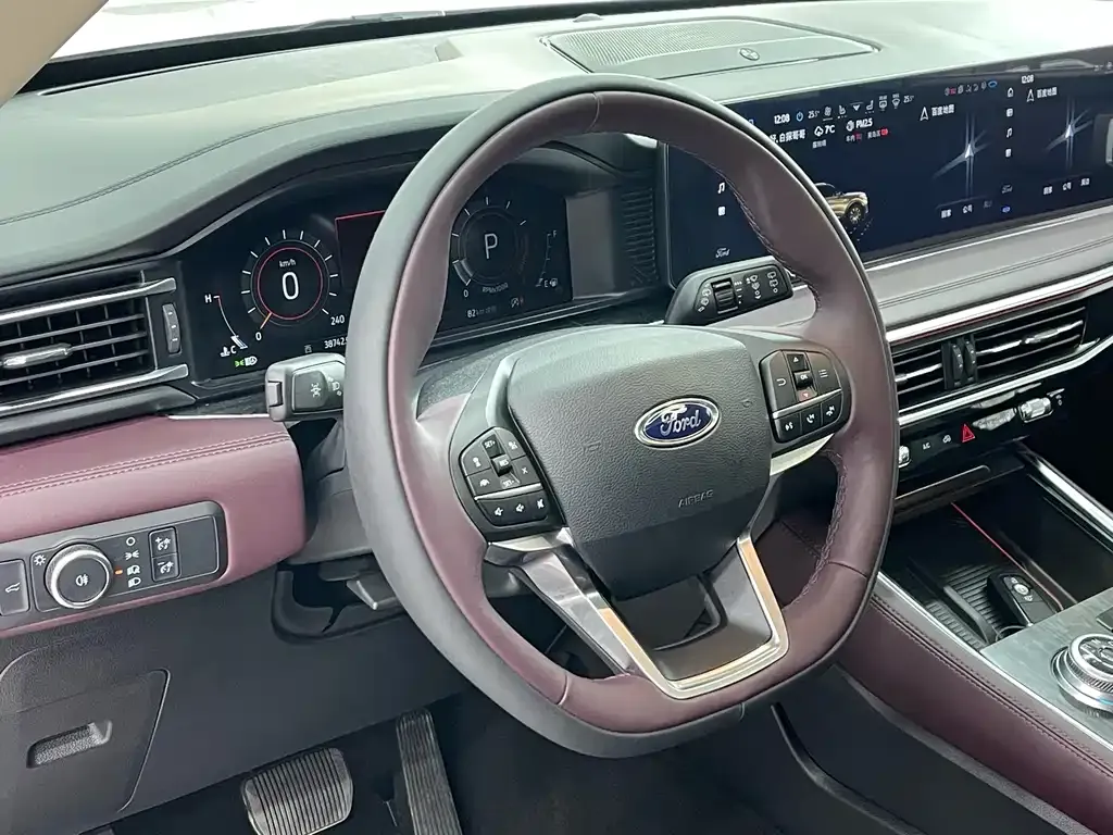 Ford Explorer 2024 из CN, фото 8
