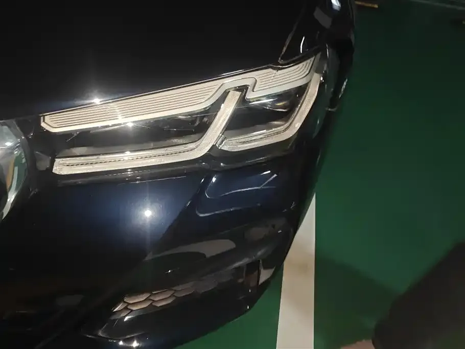 BMW 5 Series 2023 из CN, фото 8