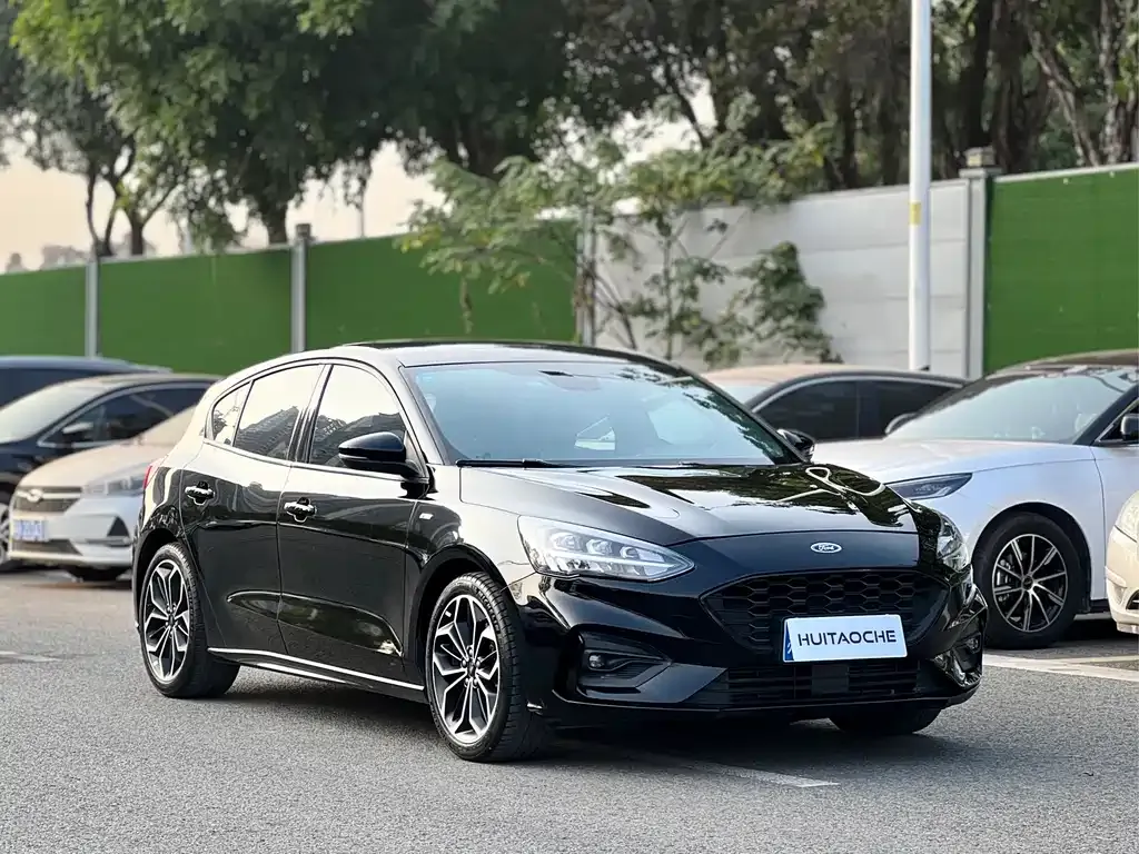 Ford Focus 2021 из CN, фото 10