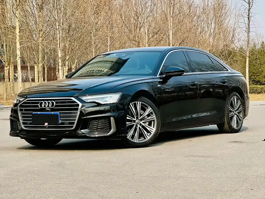 Audi A6L — фото 1