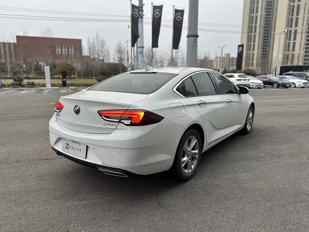 Buick Regal — фото 3