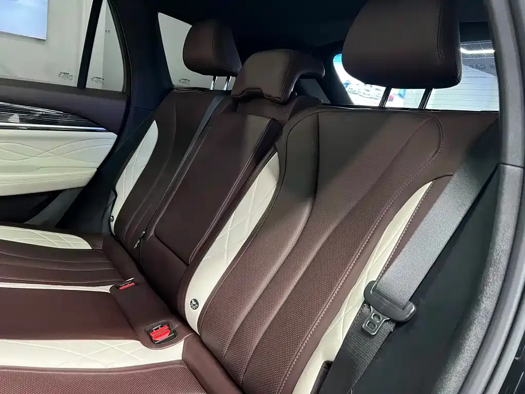 Geely Xingyue L 2022 из CN, фото 8