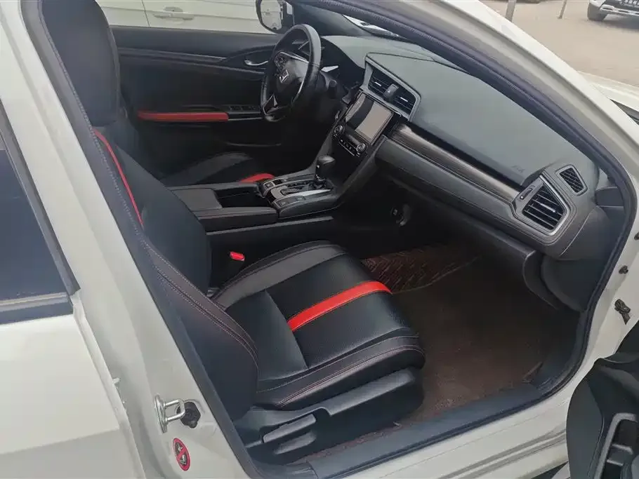 Honda Civic 2021 из CN, фото 8