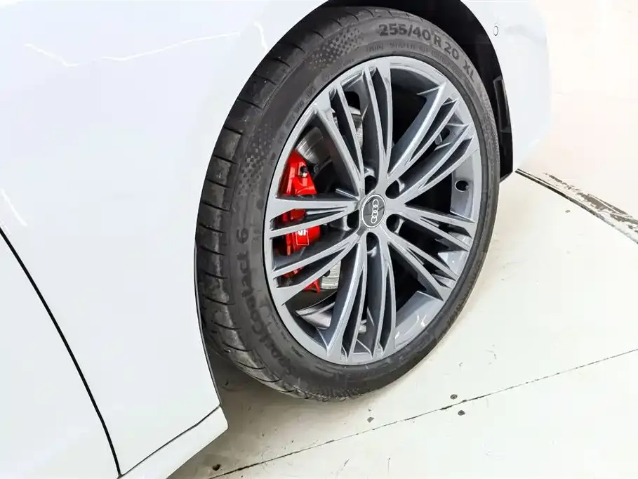 Audi A7 2024 из CN, фото 4