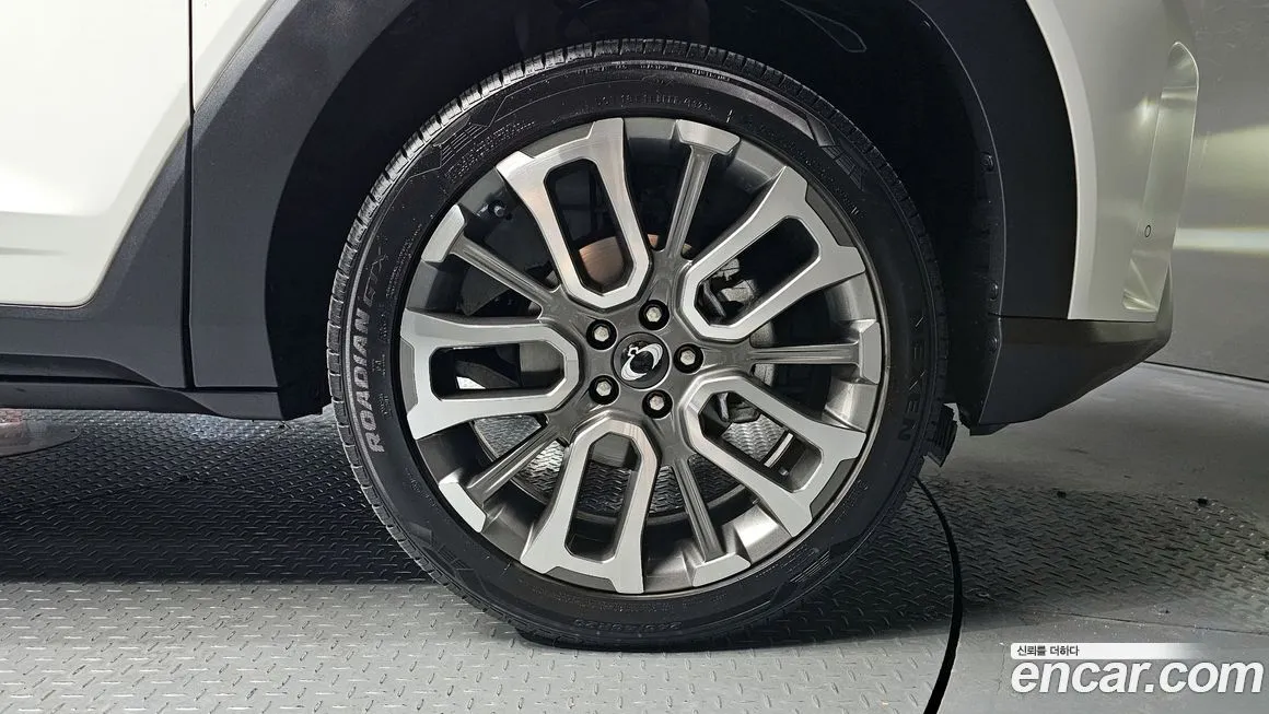 KG Mobility (Ssangyong) Torres 2024 из KR, фото 9