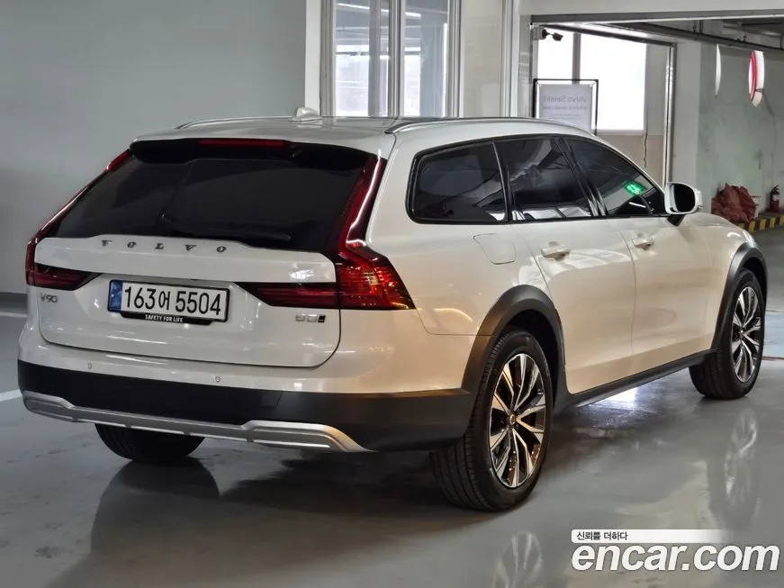 Volvo V90 2024 из KR, фото 9