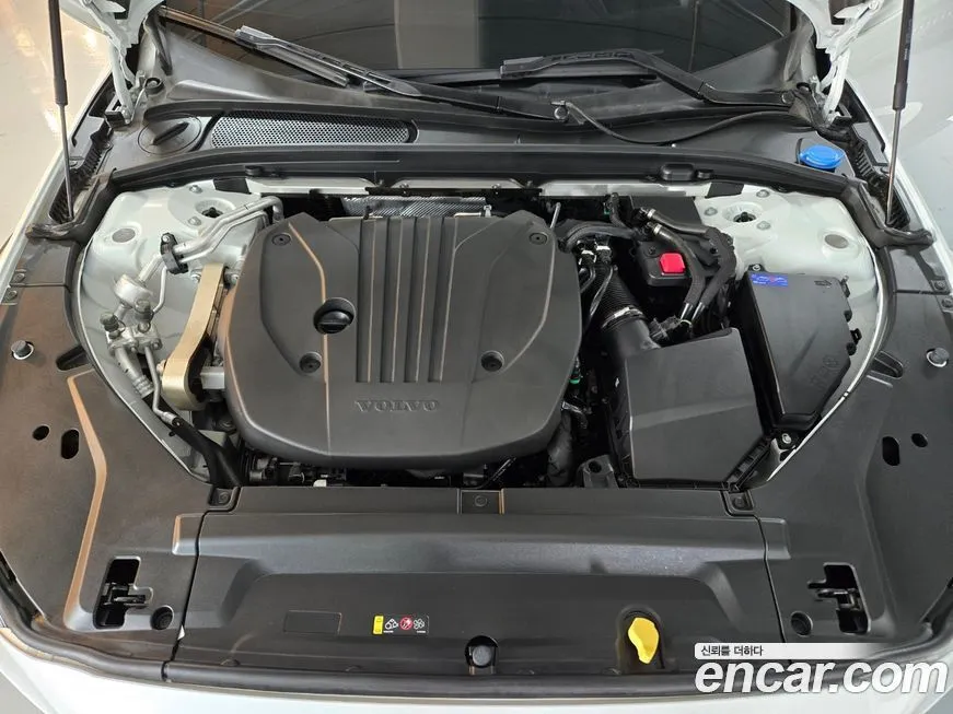 Volvo V90 2024 из KR, фото 3