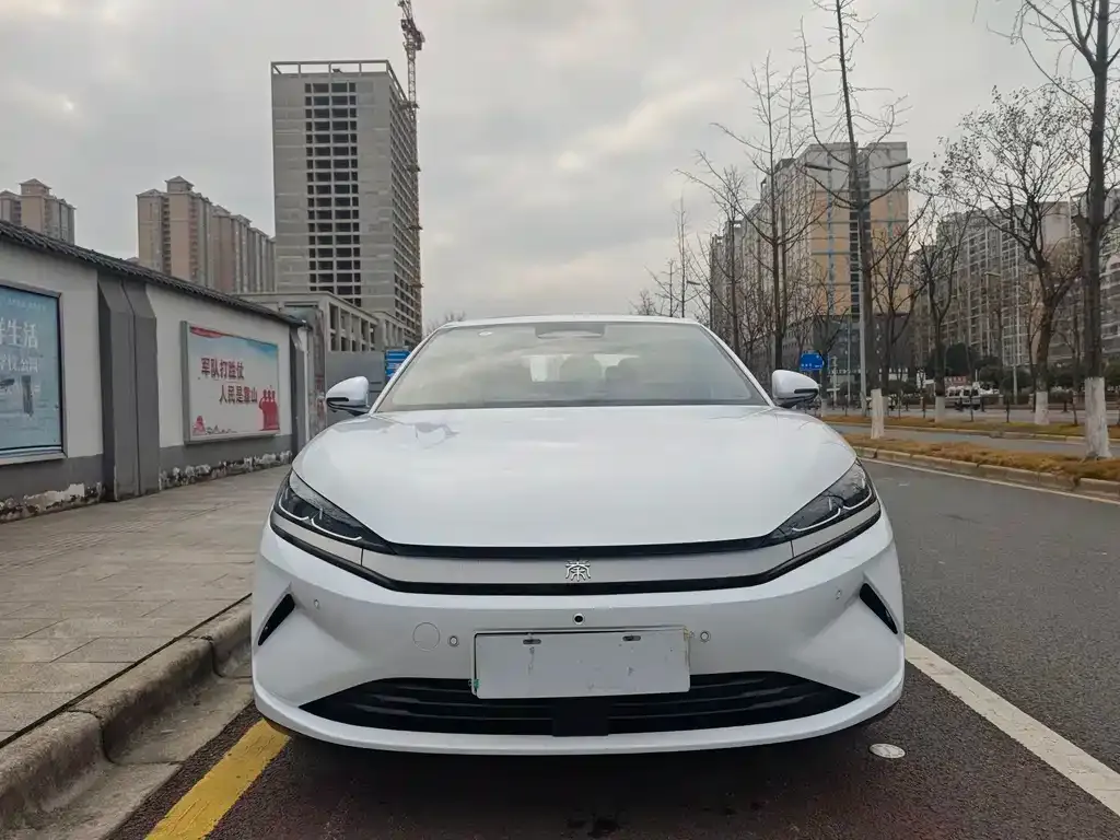 BYD Qin L — фото 6