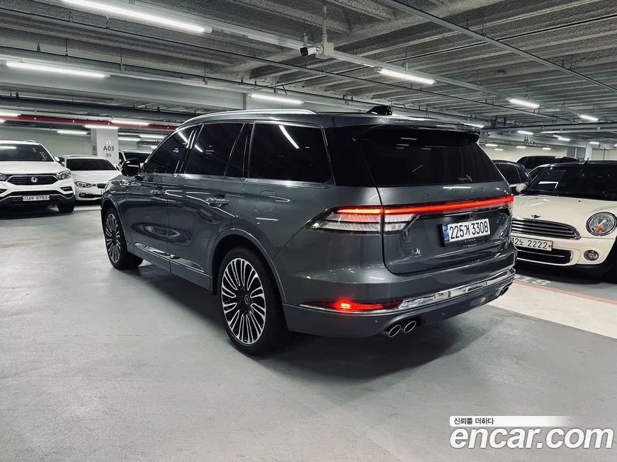 Lincoln Aviator — фото 10