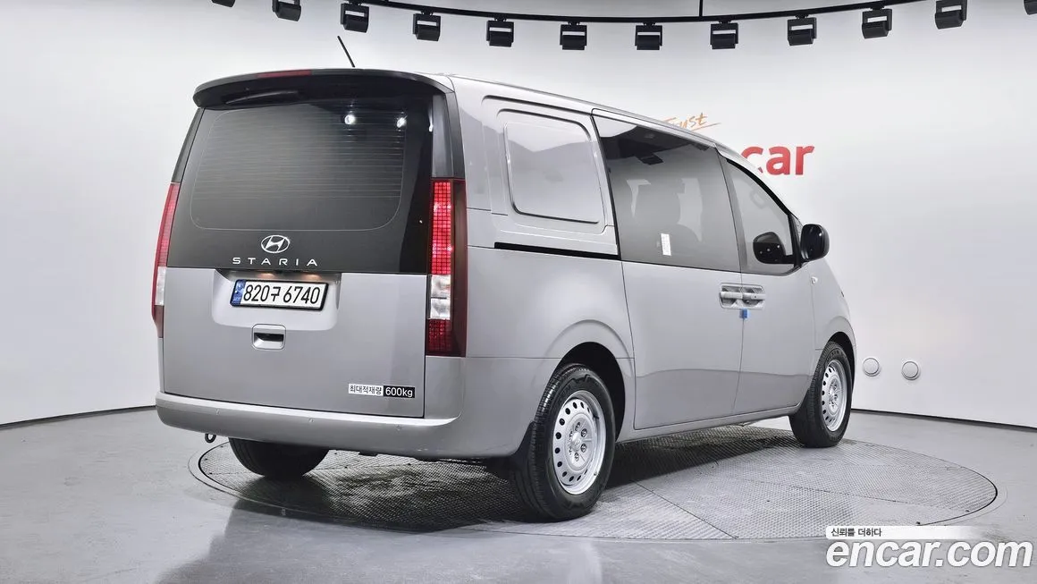 Hyundai Staria 2023 из KR, фото 4