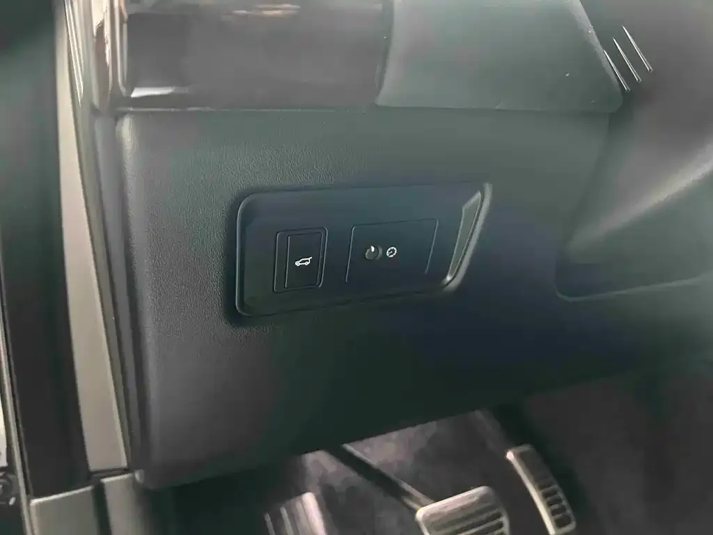 Land Rover Range Rover 2021 из CN, фото 2