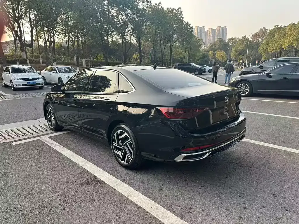 Volkswagen Sagitar 2023 из CN, фото 10