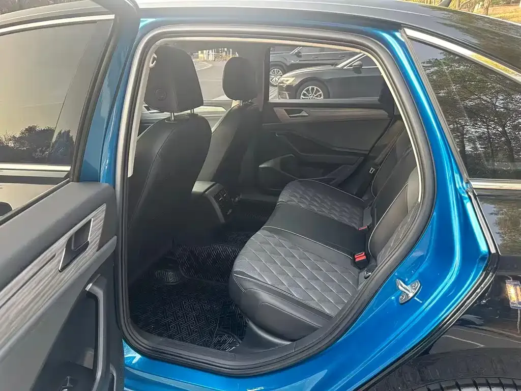 Volkswagen Sagitar 2023 из CN, фото 9