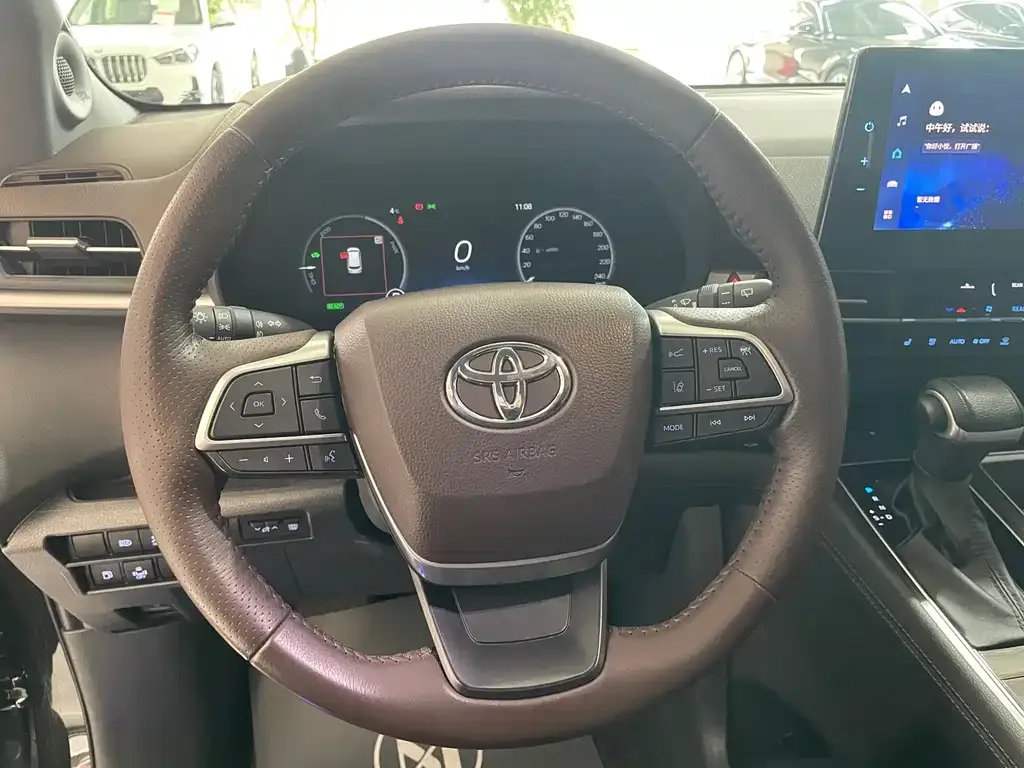 Toyota Sienna — фото 6