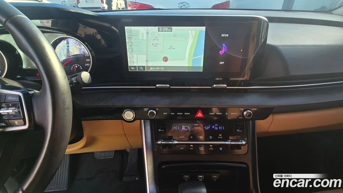 Kia Carnival 2023 из KR, фото 2