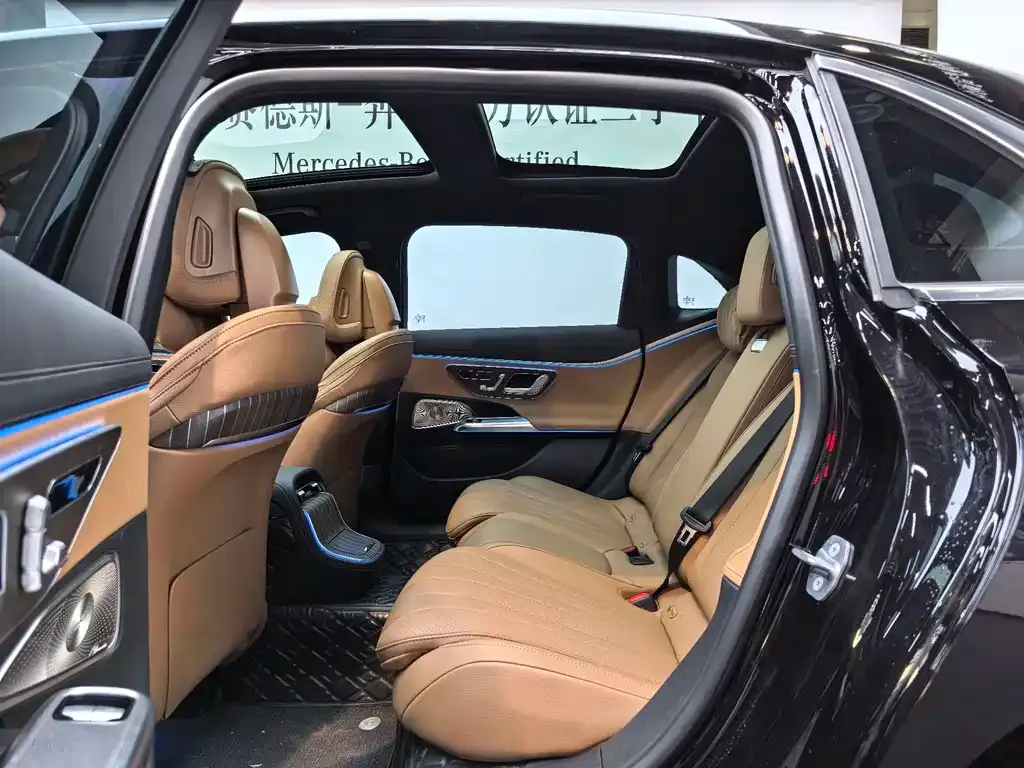 Mercedes-Benz E-Class 2024 из CN, фото 3