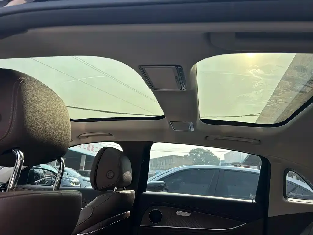 Mercedes-Benz E-Class 2023 из CN, фото 2
