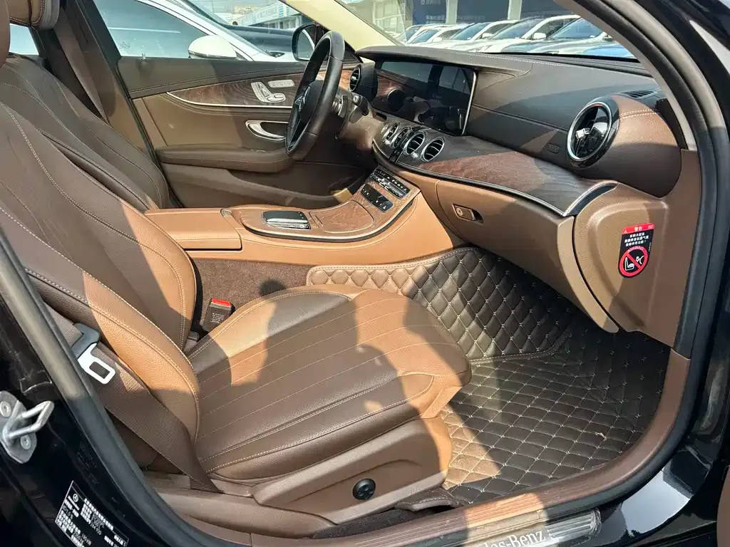 Mercedes-Benz E-Class 2023 из CN, фото 7